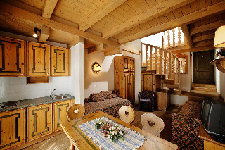 Hotel Perla - Swadeshi Hotels