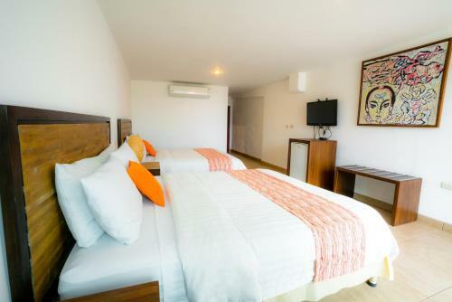 Hotel Baja Monta�ita