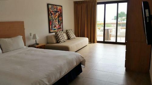 Hotel Baja Monta�ita