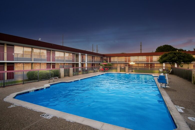 Motel Quality Inn Mckinney