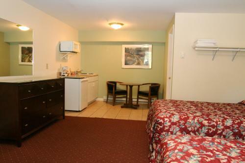 Studio Motel Of Lake George