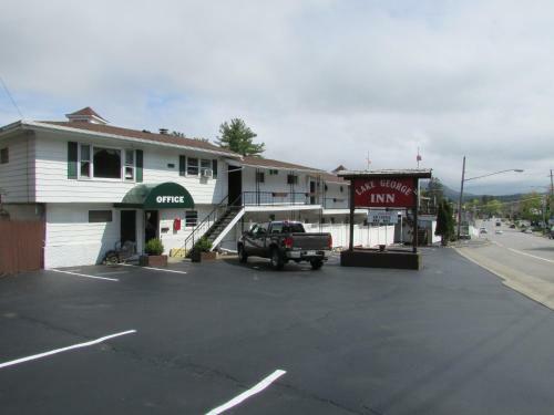 Motel The Lake George Inn
