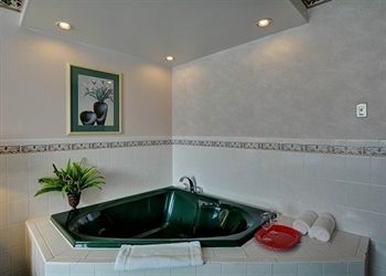 Motel Rodeway Inn Springhills Lake George
