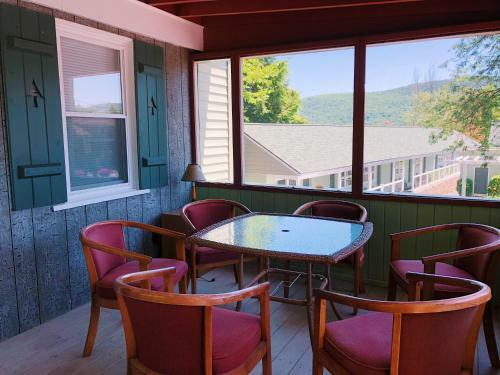 Motel Shore Meadows Lodge Llc