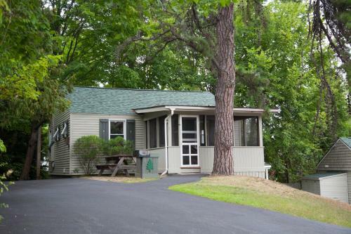 Motel Shore Meadows Lodge Llc