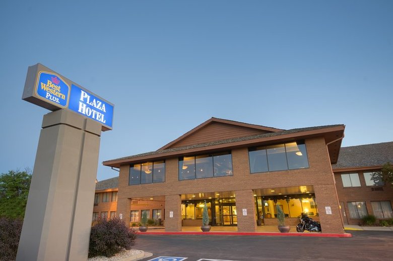 Best Western Plus Plaza Hotel