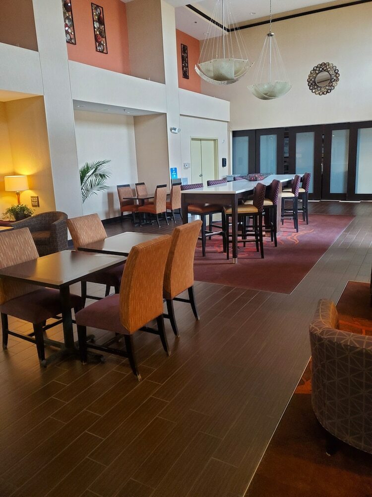 Posada Hampton Inn & Suites Jamestown