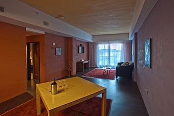Hotel Inn At The Black Olive