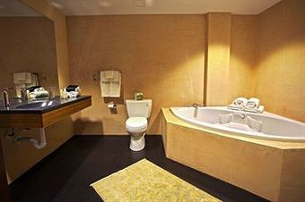 Hotel Inn At The Black Olive