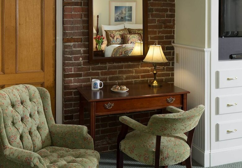 Hotel Lord Camden Inn