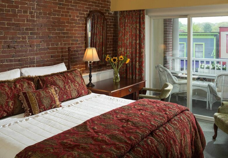 Hotel Lord Camden Inn