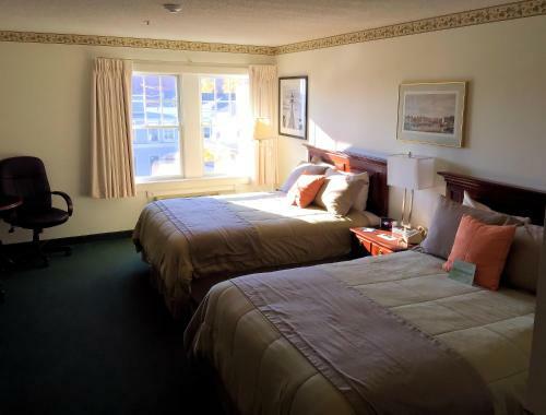 Camden Riverhouse Hotel And Inn