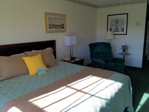 Camden Riverhouse Hotel And Inn