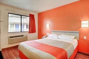 Motel 6 Hartford - Southington
