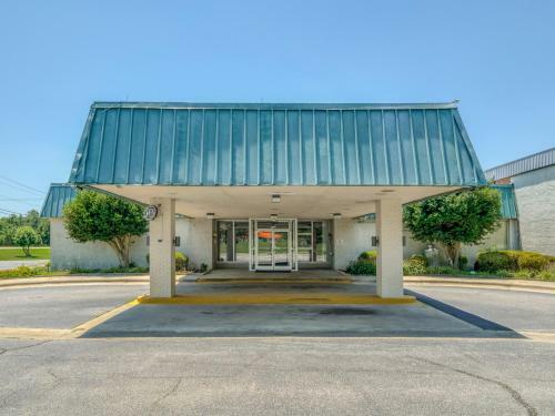 Motel Economy Inn & Suites I-95 Exit 145 - Battleboro