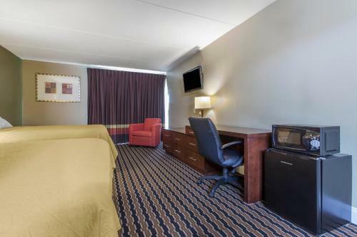 Motel Travelers Inn & Suites - I-95 Exit 145
