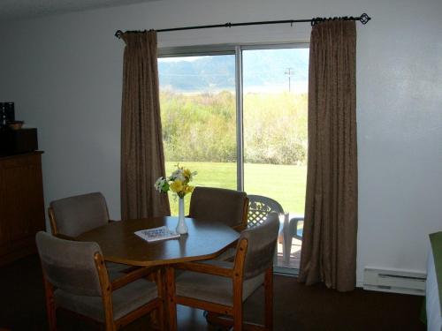 Motel Walker River Lodge
