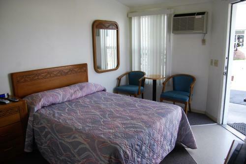 Redwood Motel