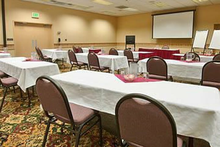 Hotel Ramada Conference Center - Edgewood