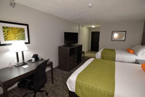 Holiday Inn Express Hotel & Suites Liberal