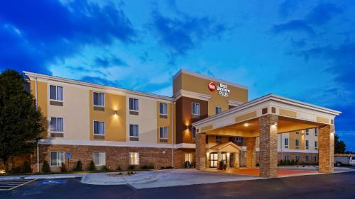 Holiday Inn Express Hotel & Suites Liberal
