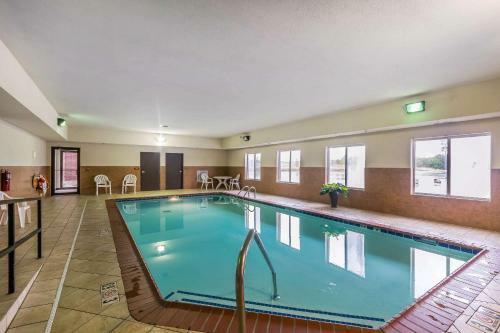 Hotel Sleep Inn & Suites Shepherdsville