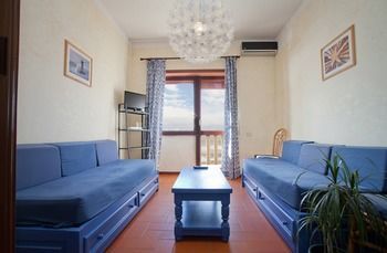 Residence T-village