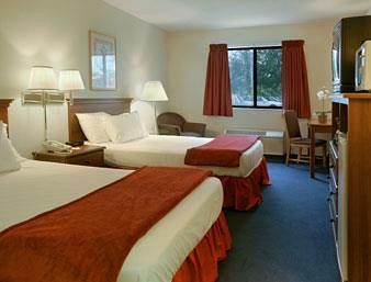 Hotel Baymont Inn And Suites Monroe
