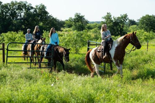 Hotel Wildcatter Ranch And Resort