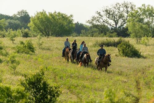 Hotel Wildcatter Ranch And Resort