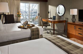 Hotel Eaglewood Resort & Spa