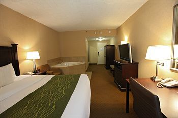 Hotel Comfort Inn And Suites Paramus