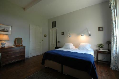 Hostal Ch�teau Le Tour - Chambres D'h�tes