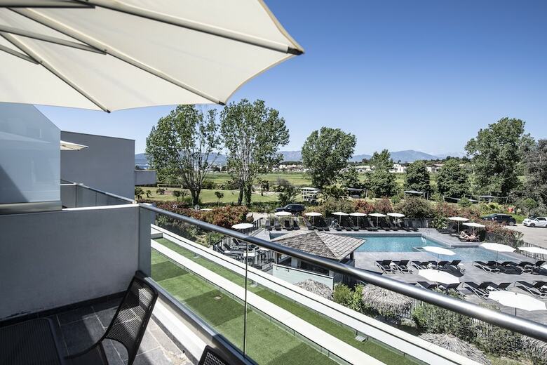 Aparthotel Suite Home Porticcio