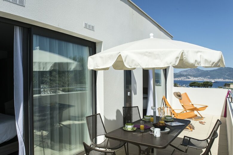 Aparthotel Suite Home Porticcio