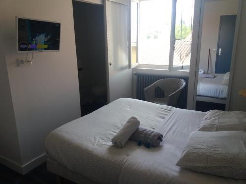 Cabaret� Hotel