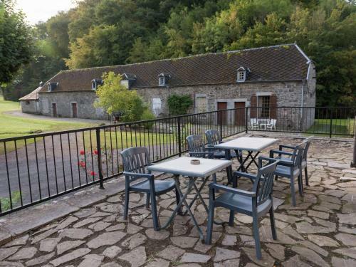 Holiday Home Chateau Du Risdoux Vireuxwallerand
