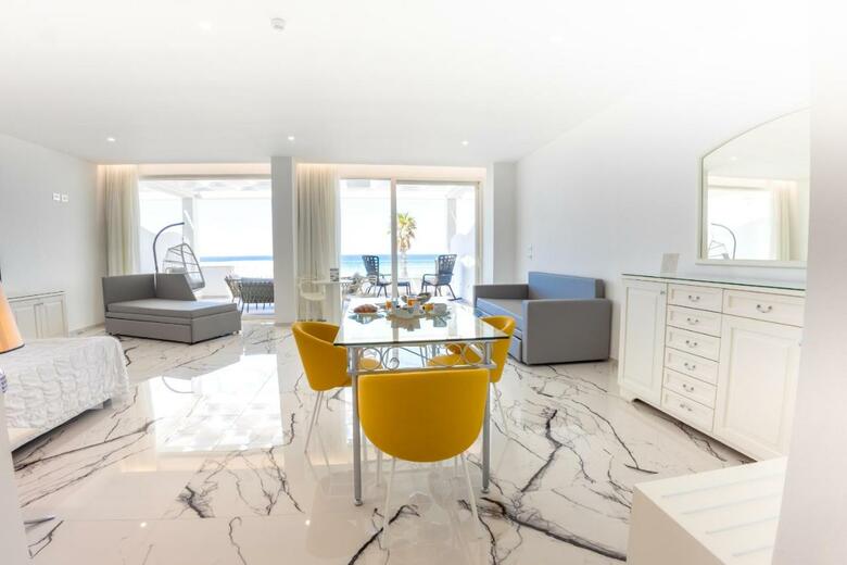 Hotel Costa Brada Luxury Resort