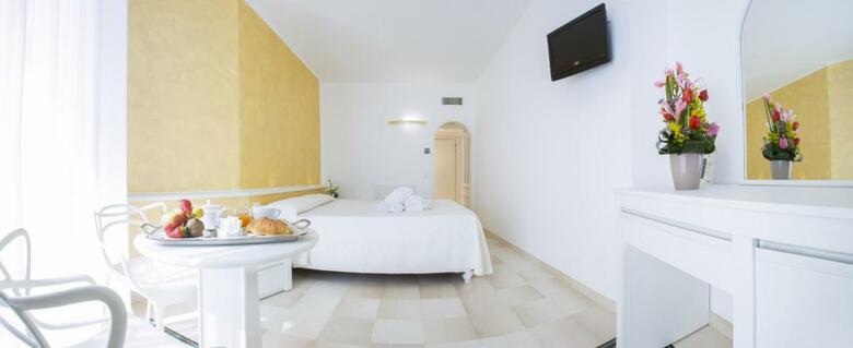 Hotel Costa Brada Luxury Resort