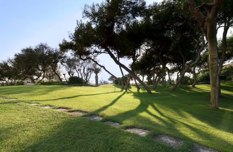 Hotel Costa Brada Luxury Resort