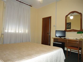 Giappone Inn Parking Hotel