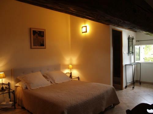 Bed & Breakfast Chambres D'h�tes Le Mas Du Platane