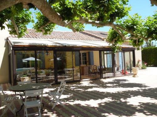 Bed & Breakfast Chambres D'h�tes Le Mas Du Platane