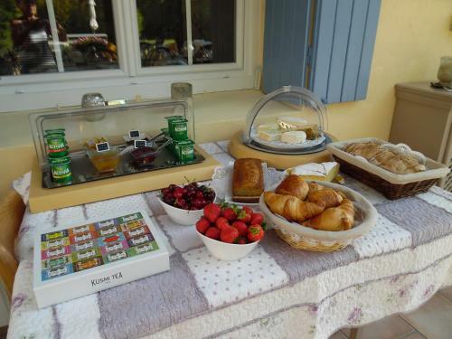 Bed & Breakfast Chambres D'h�tes Le Mas Du Platane