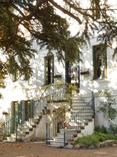 Clos Du Bois Brard B&B