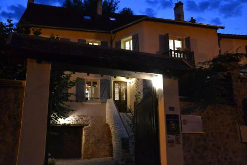 Bed & Breakfast Chambres D'h�tes Villa De Vienne-en-arthies