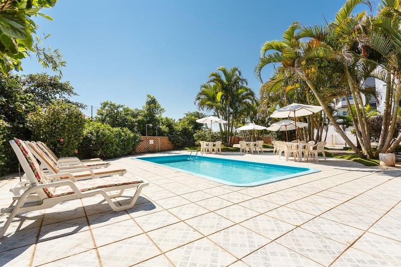 Hostal Residencial Alamandas
