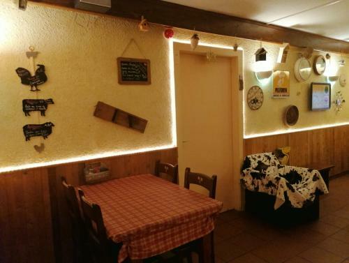 Posada Auberge D'altitude De Grouvelin