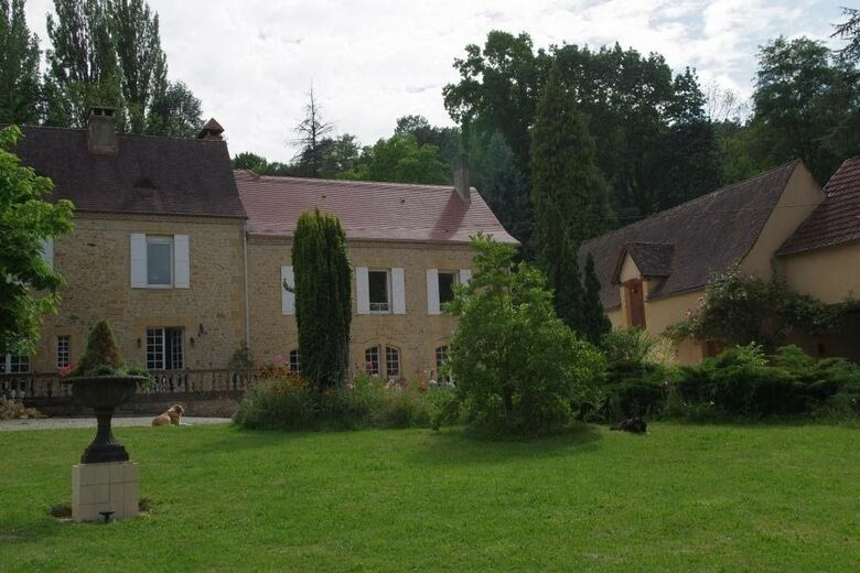 Hostal Manoir Petit Meysset