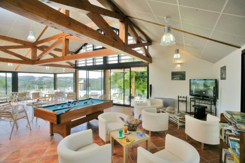 Domaine Des Compouzines